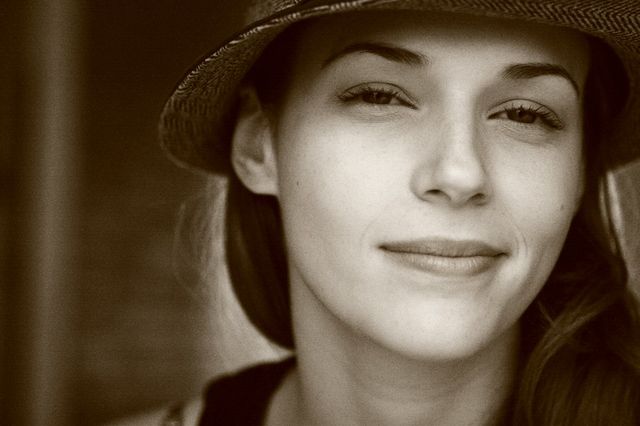 Amanda Righetti. editorial photo 65 of 105