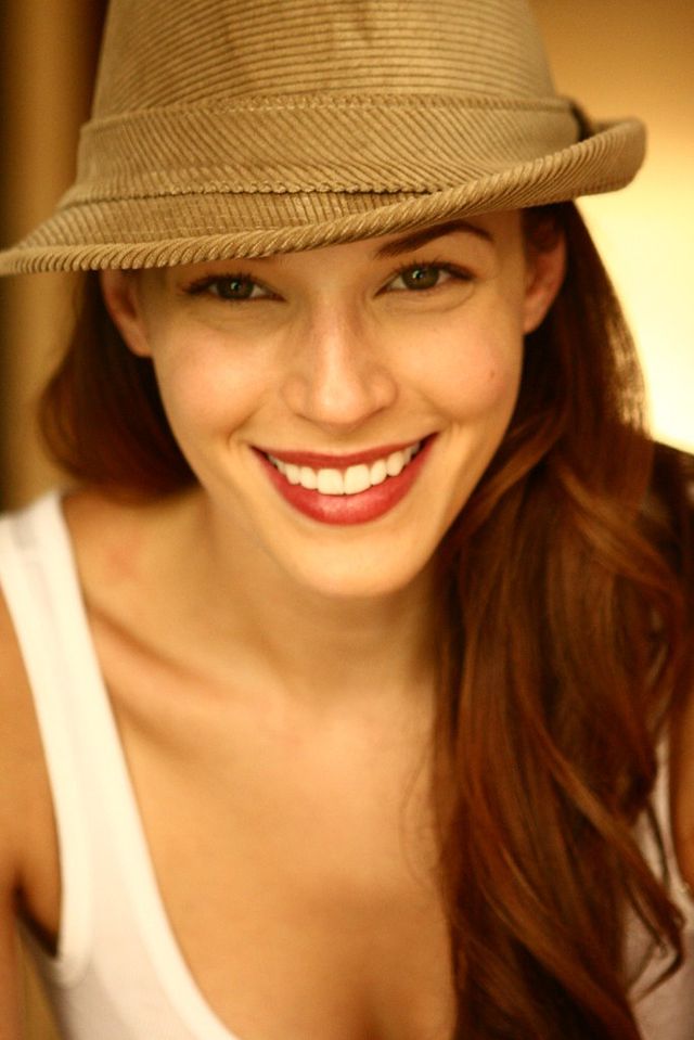 Amanda Righetti. editorial photo 72 of 105