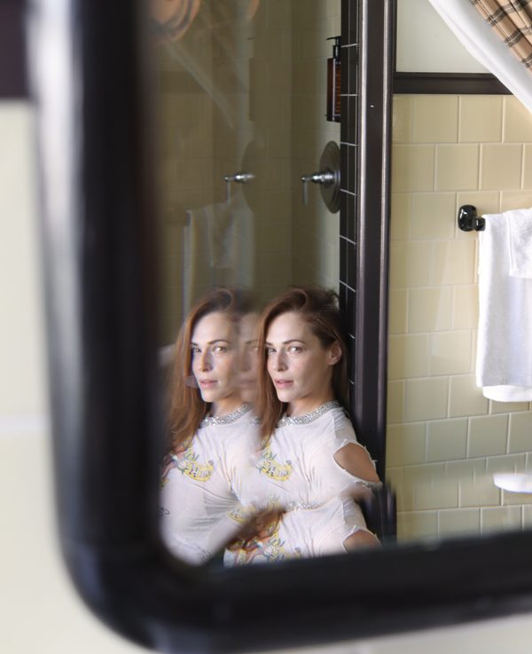 Amanda Righetti, photographed by Tina Turnbow