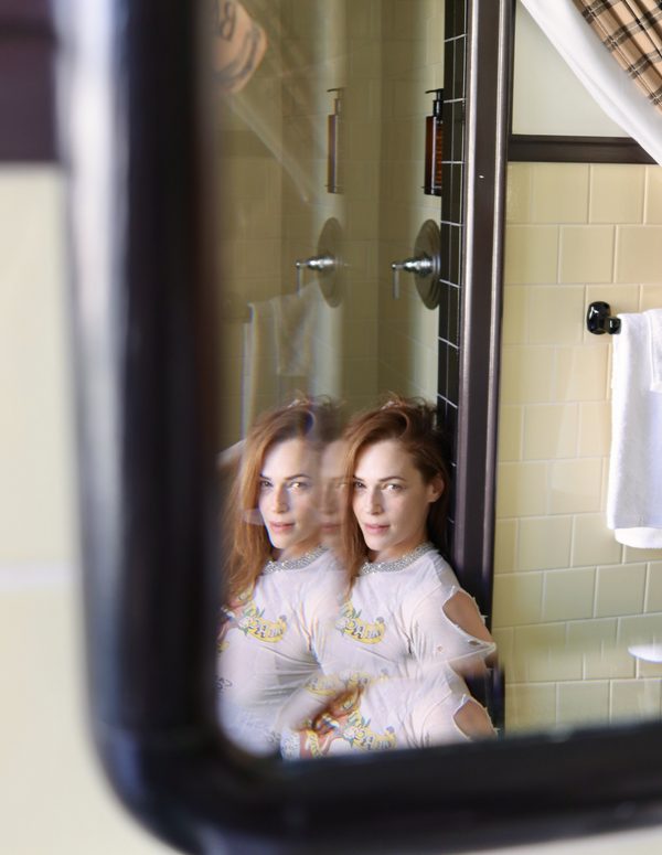 Amanda Righetti, photographed by Tina Turnbow